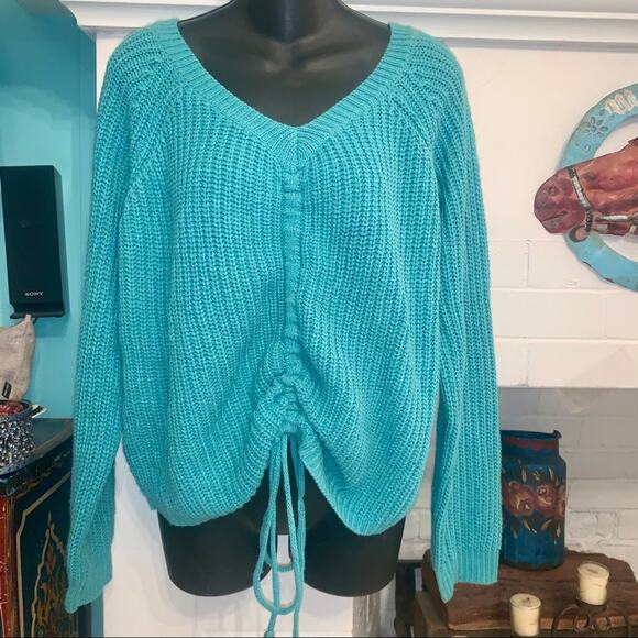 NWOT TIFFANY BLUE SWEATER WITH RUCHING - ADJUSTABLE LENGTH S OVERSIZED - Picture 1 of 10
